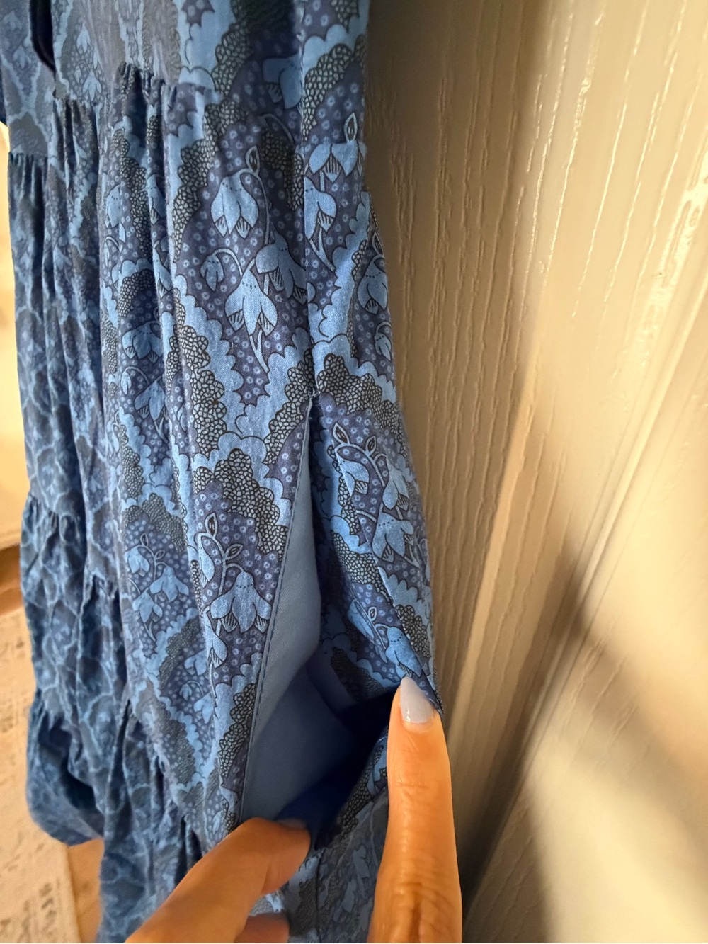 Hyacinth House Bennett Midi Dress Navy Blue Floral Size - Picture 7 of 13